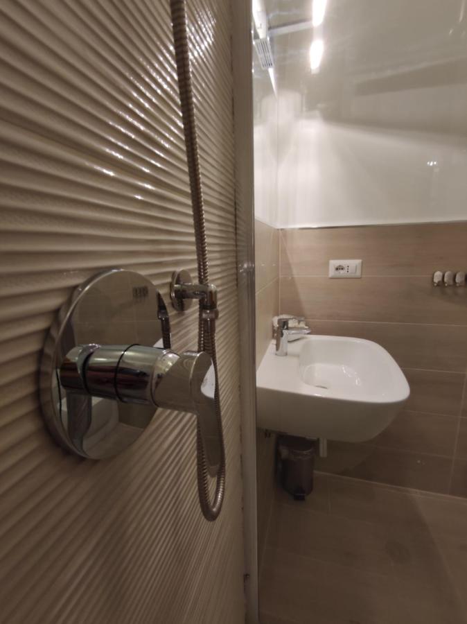 Sami Luxury Rooms 3 8 0 7 9 4 9 2 5 3 Syracuse Exterior photo
