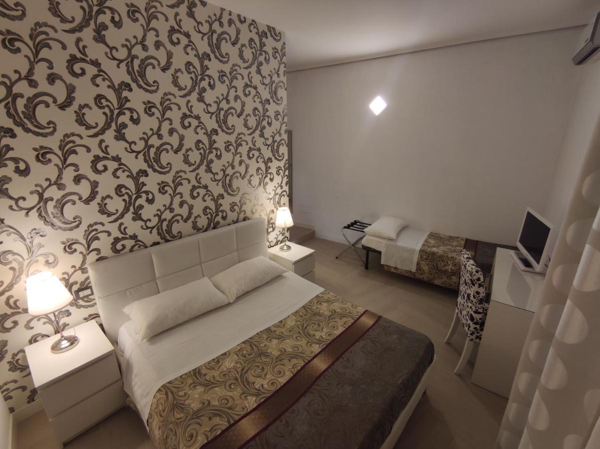 Sami Luxury Rooms 3 8 0 7 9 4 9 2 5 3 Syracuse Exterior photo
