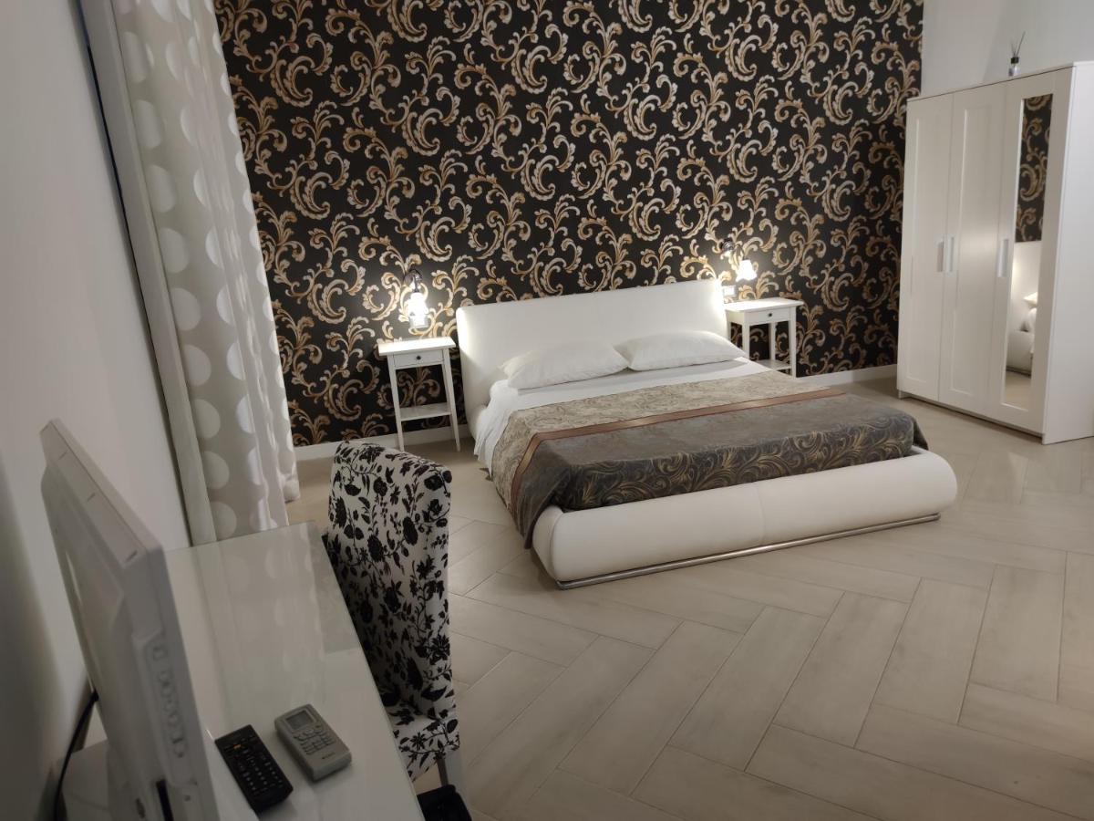 Sami Luxury Rooms 3 8 0 7 9 4 9 2 5 3 Syracuse Exterior photo