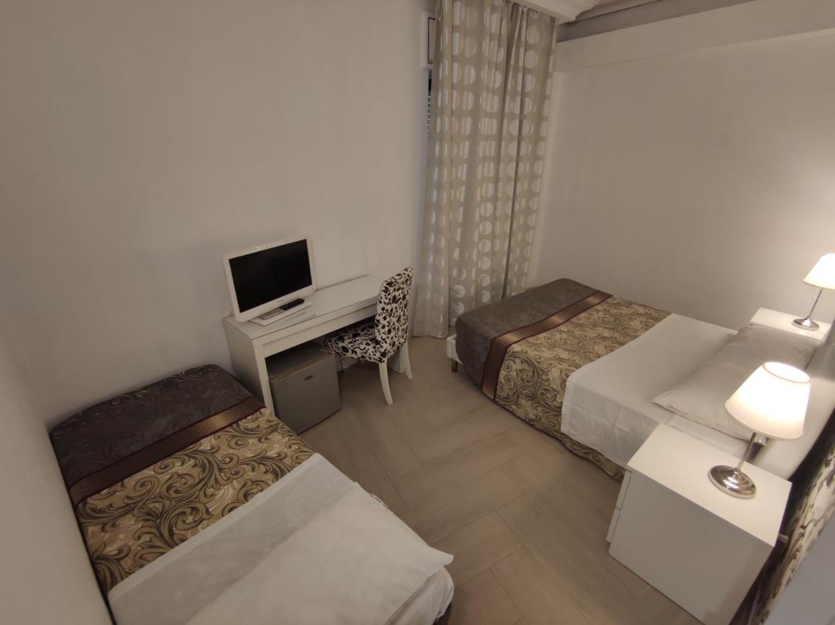 Sami Luxury Rooms 3 8 0 7 9 4 9 2 5 3 Syracuse Exterior photo