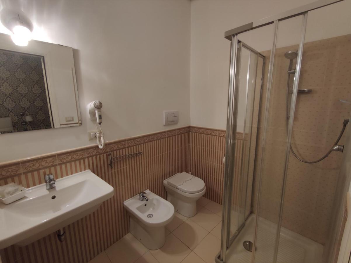 Sami Luxury Rooms 3 8 0 7 9 4 9 2 5 3 Syracuse Exterior photo