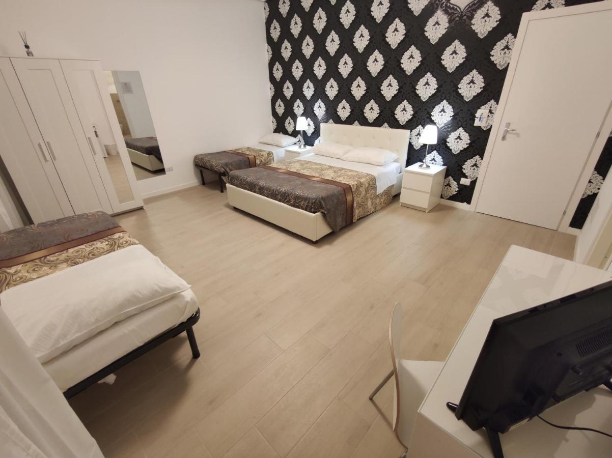 Sami Luxury Rooms 3 8 0 7 9 4 9 2 5 3 Syracuse Exterior photo