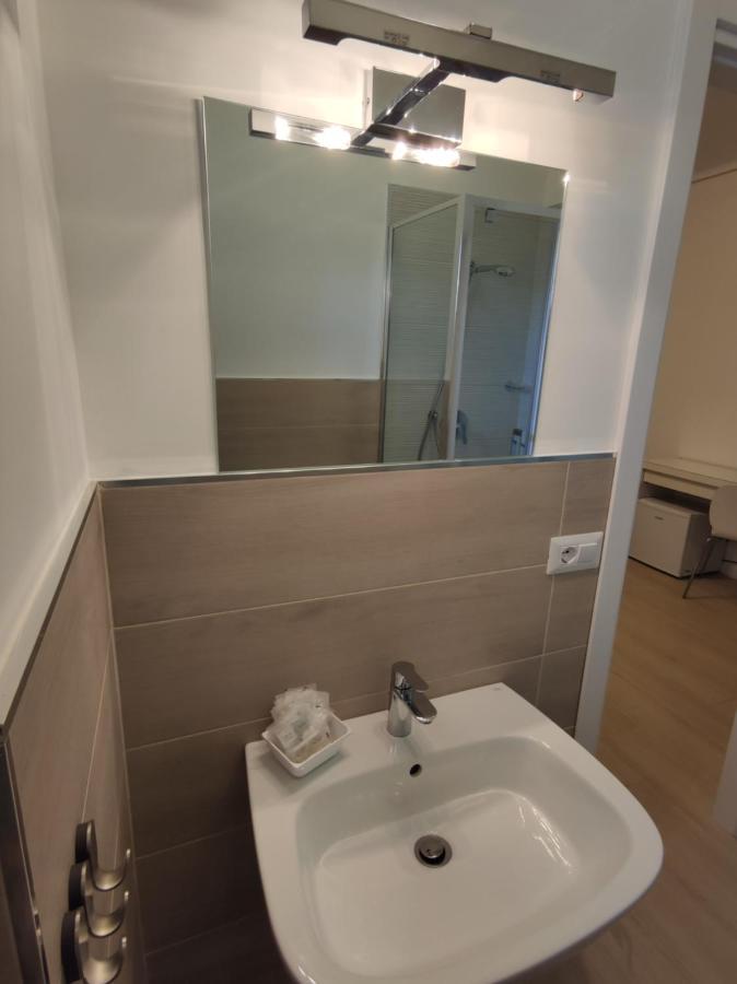 Sami Luxury Rooms 3 8 0 7 9 4 9 2 5 3 Syracuse Exterior photo