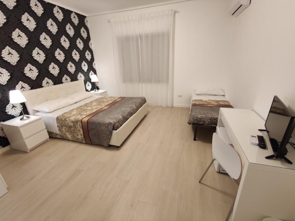 Sami Luxury Rooms 3 8 0 7 9 4 9 2 5 3 Syracuse Exterior photo