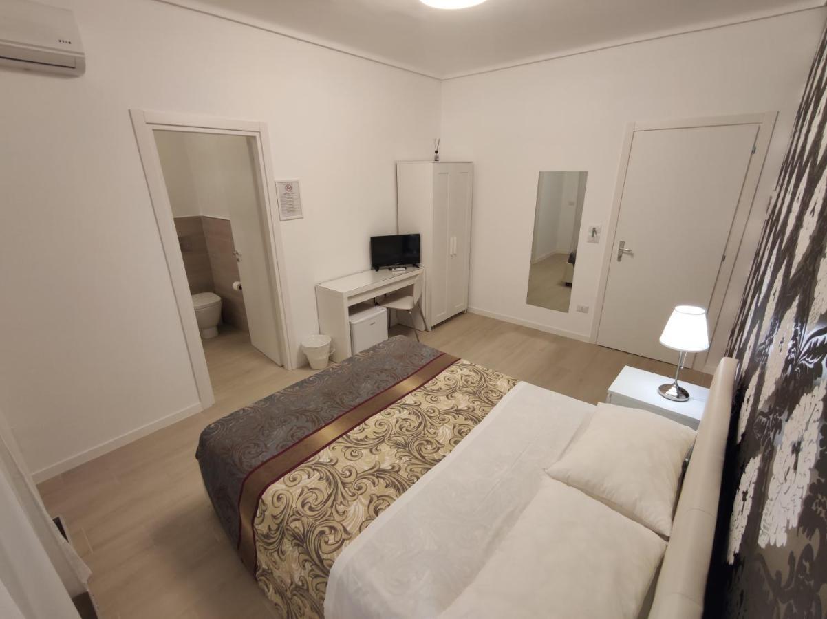 Sami Luxury Rooms 3 8 0 7 9 4 9 2 5 3 Syracuse Exterior photo