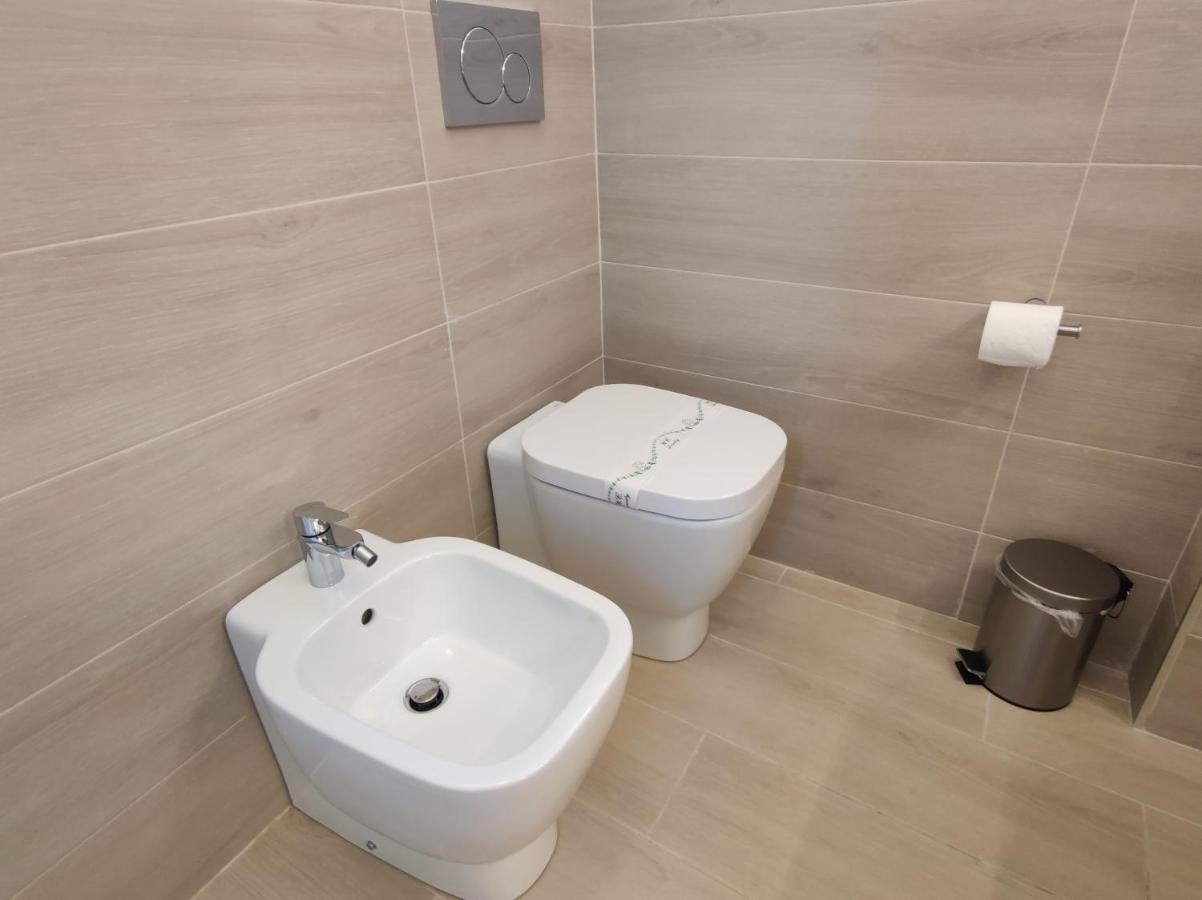 Sami Luxury Rooms 3 8 0 7 9 4 9 2 5 3 Syracuse Exterior photo
