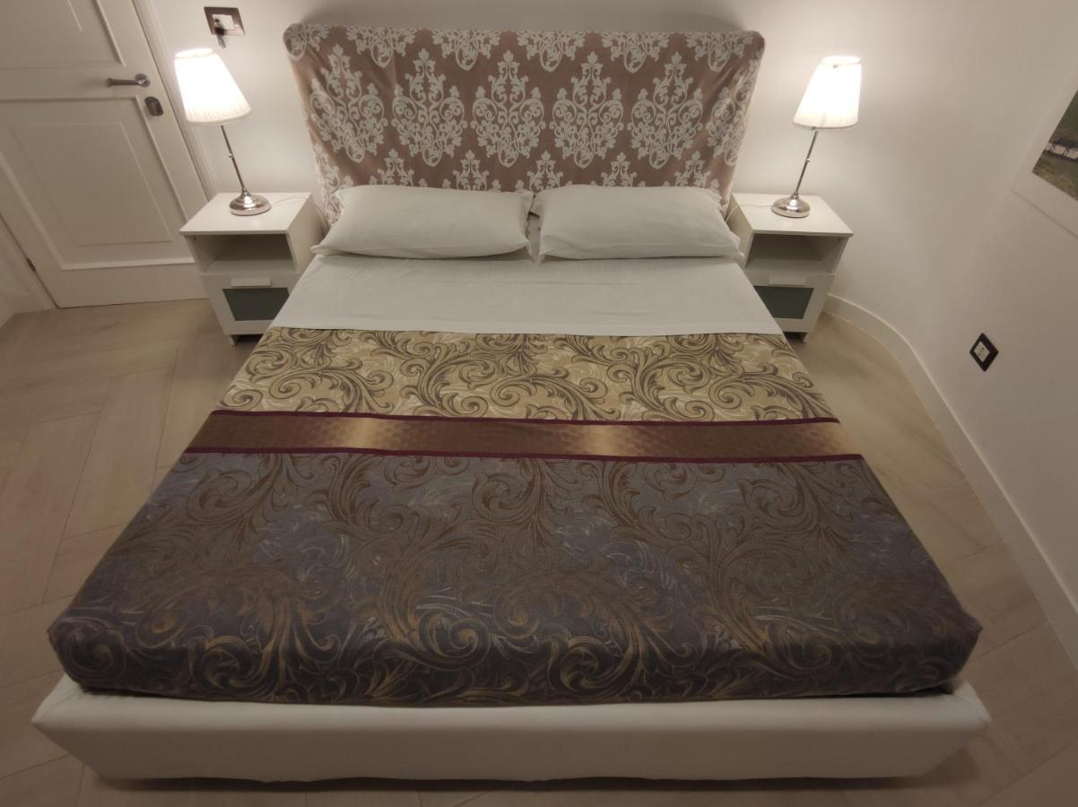 Sami Luxury Rooms 3 8 0 7 9 4 9 2 5 3 Syracuse Exterior photo