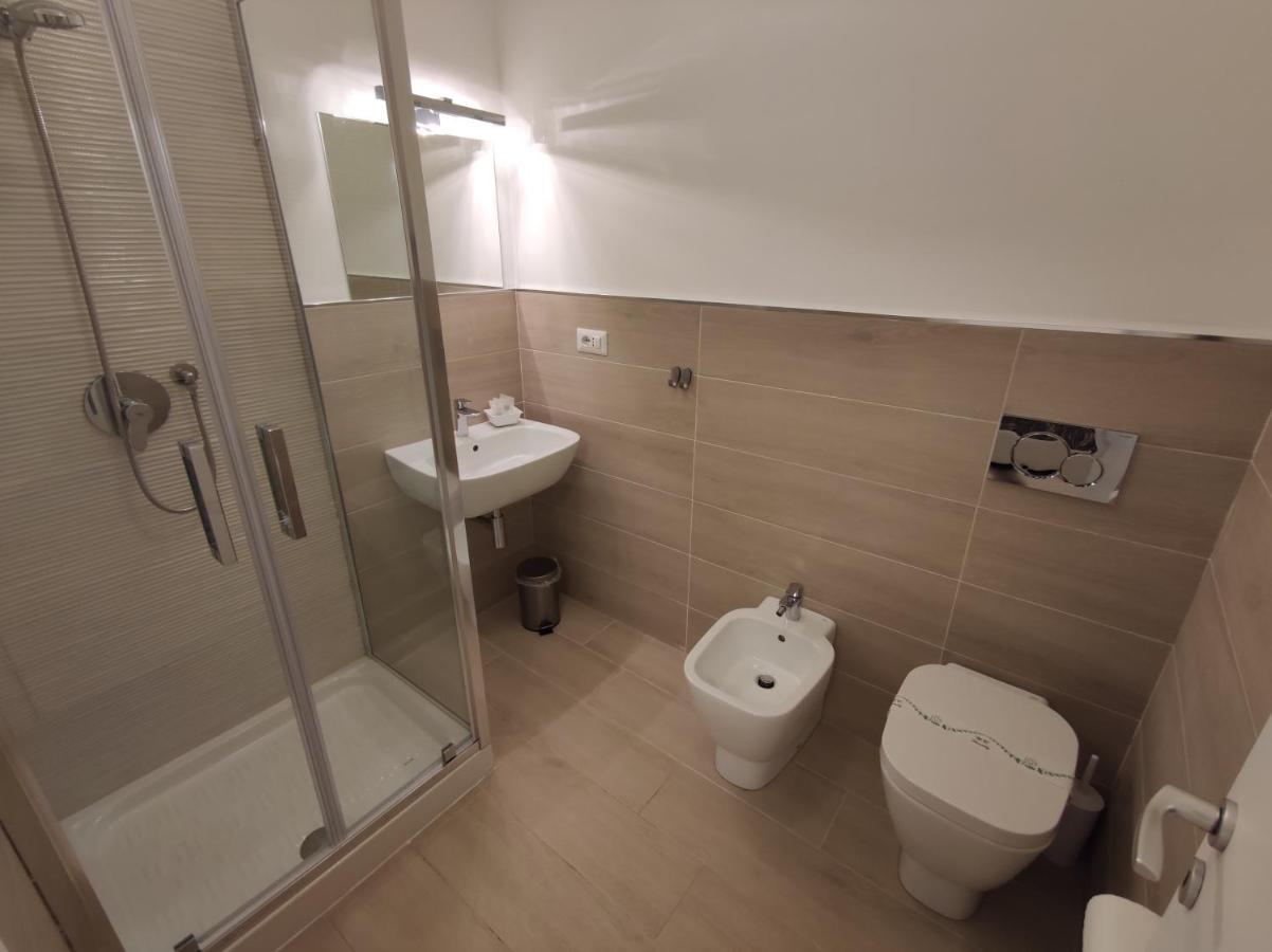 Sami Luxury Rooms 3 8 0 7 9 4 9 2 5 3 Syracuse Exterior photo